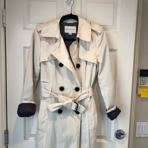 Off white ladies trench